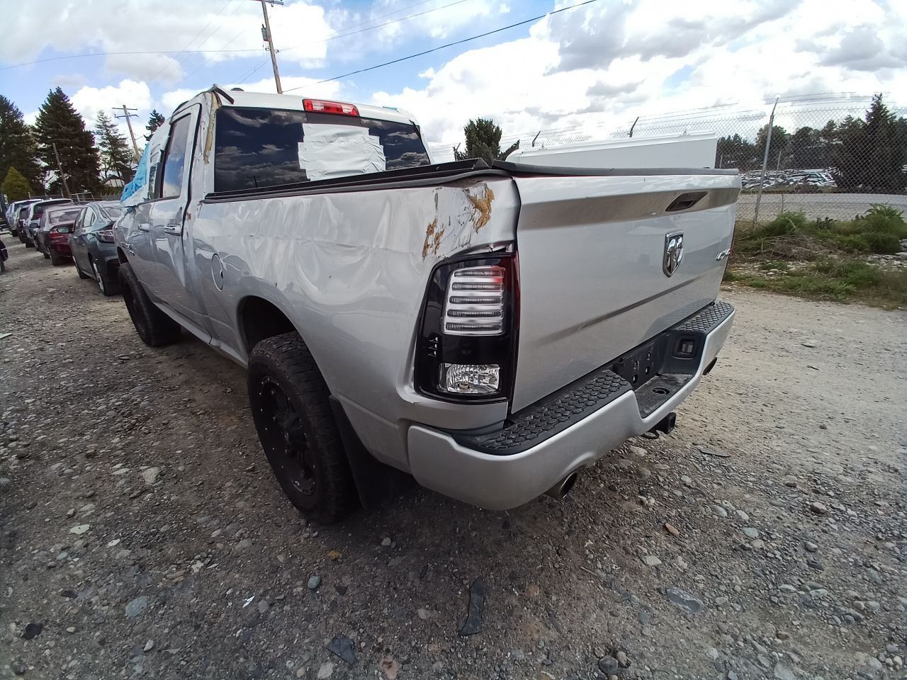 2016 RAM 1500 Air Shutter (12977403