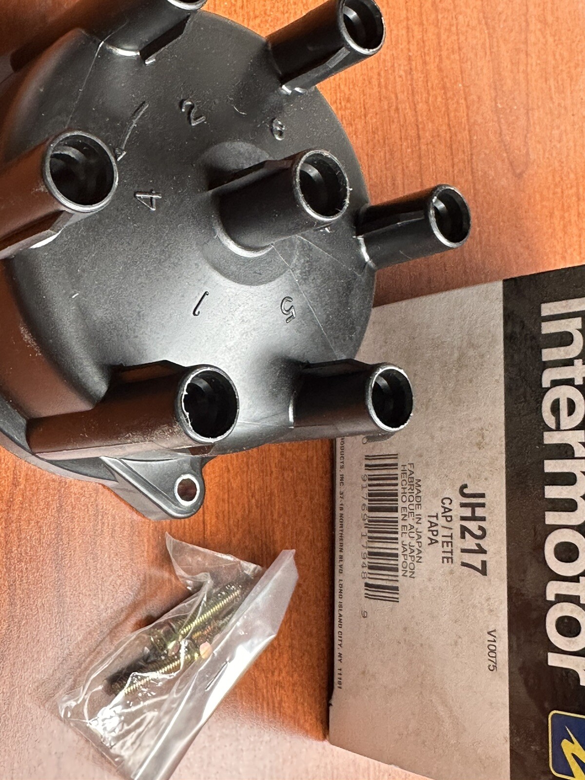 Standard, JH217 Distributor Cap With Hardware, Free Shipping