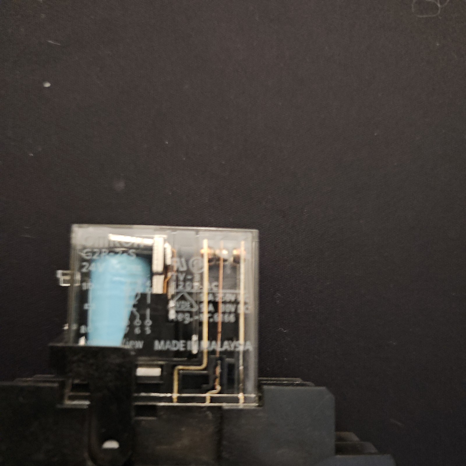 OMRON G2R-2-s