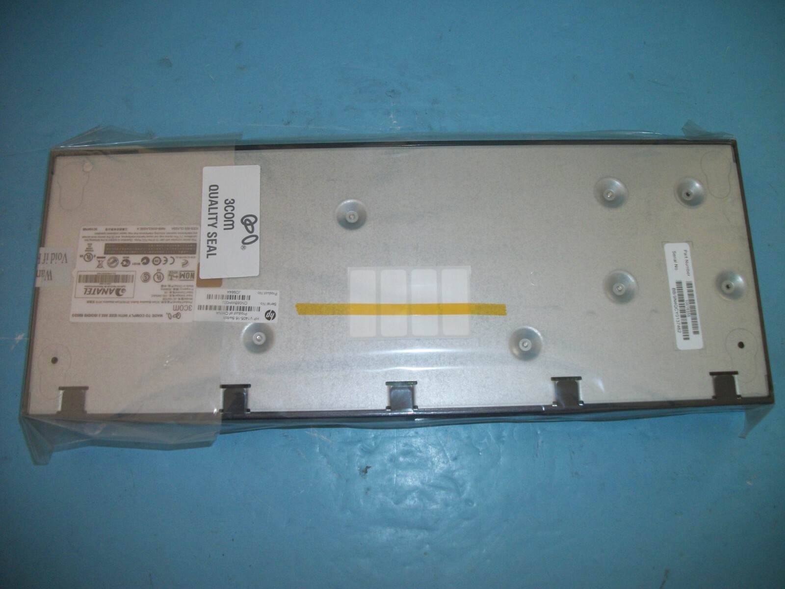 NOS HP V1405-16 DESKTOP SWITCH