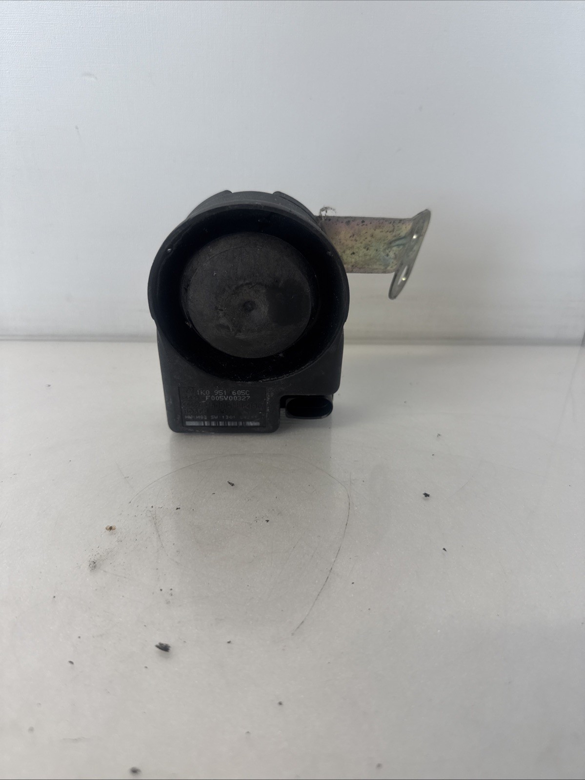 AUDI A6 A4 2.0TDi  2010 ALARM SIREN HORN MODULE 1K0951605C