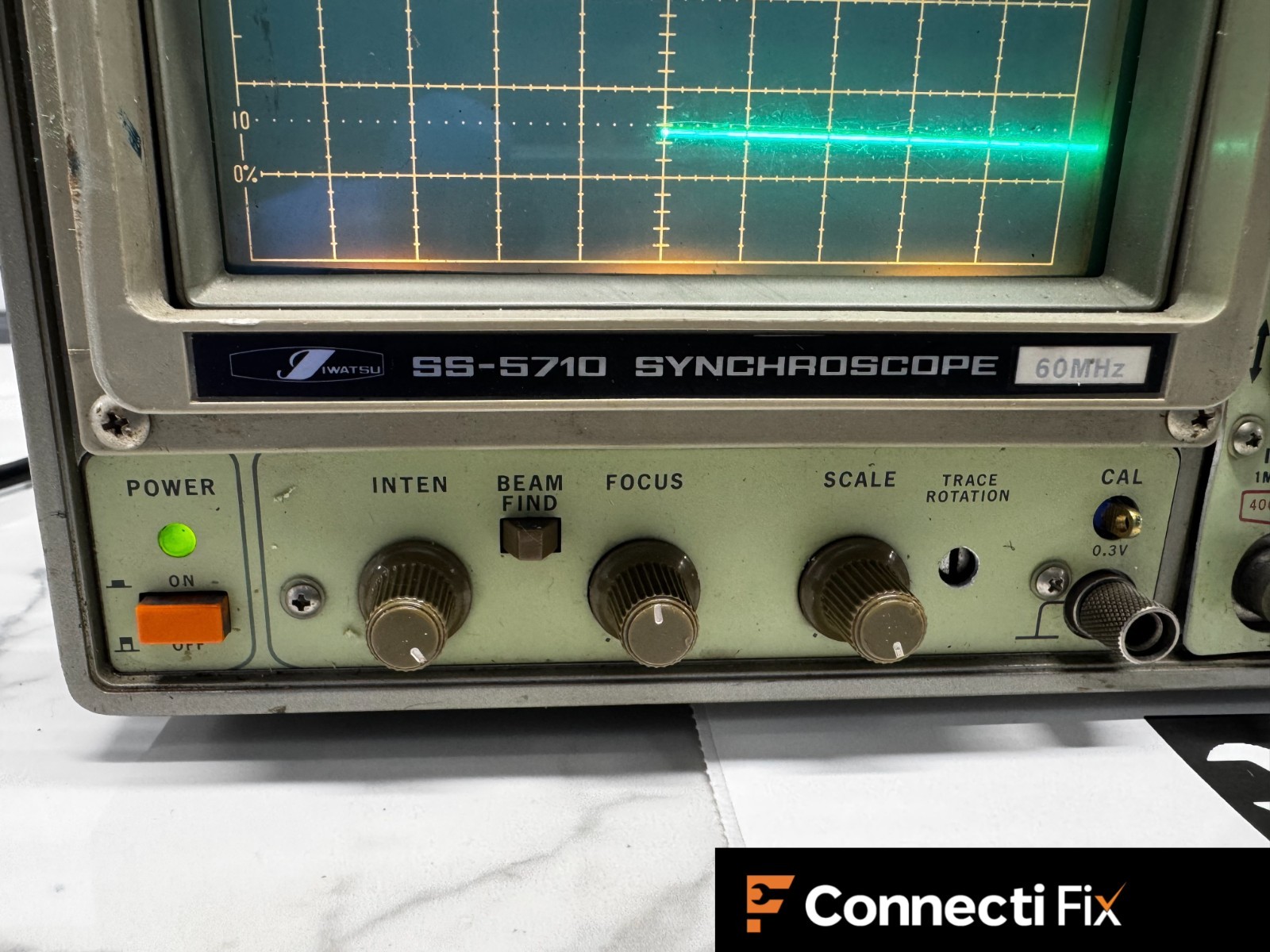 IWATSU Electric SS-5710 Synchroscope Oscilloscope