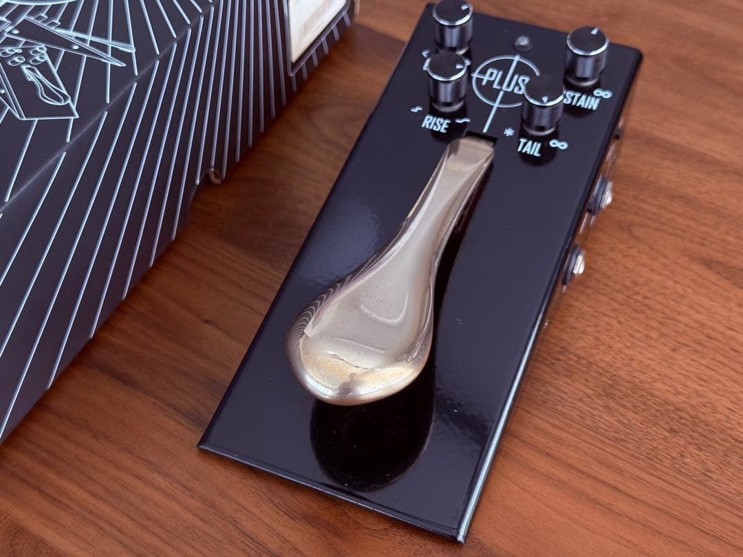 Gamechanger Audio PLUS Pedal