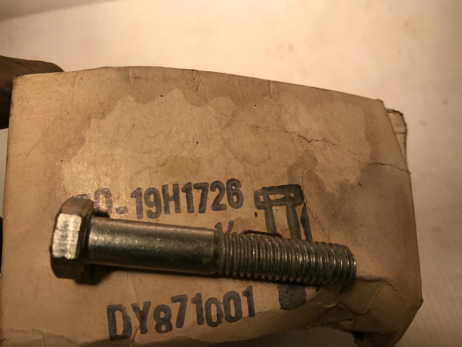19H1726  GENUINE John Deere Original Equipment  CAP SCREW BOLT