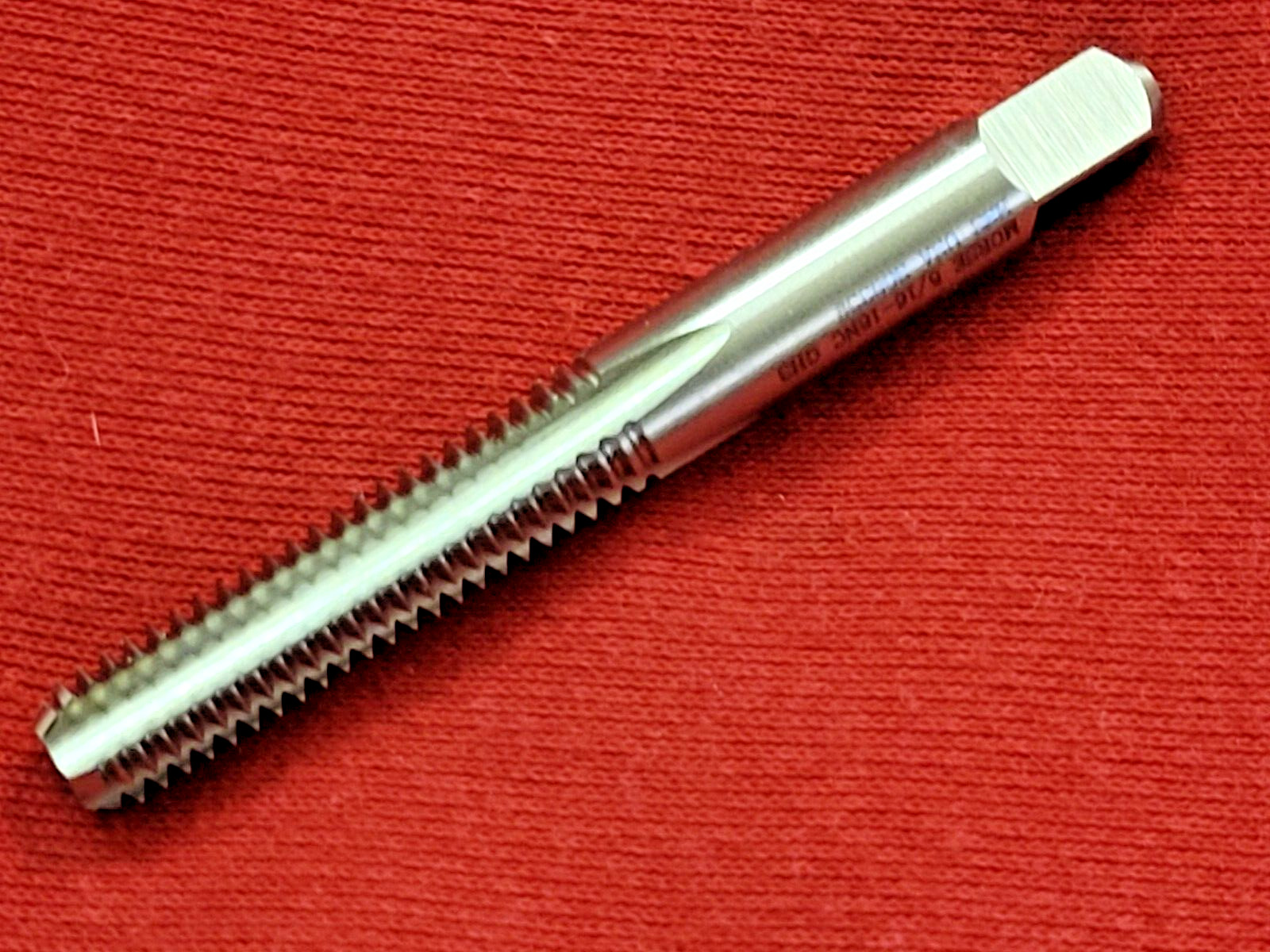 5/16-18 NC Bottom Hand Tap HSS Morse MT3732617 4FLUTE RH USA