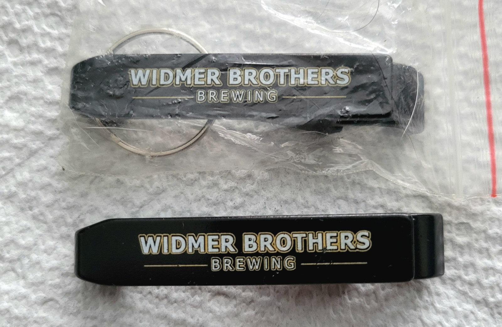 Widmer Brothers (2) Brewing Metal Bottle Openers Key Ring church key Black