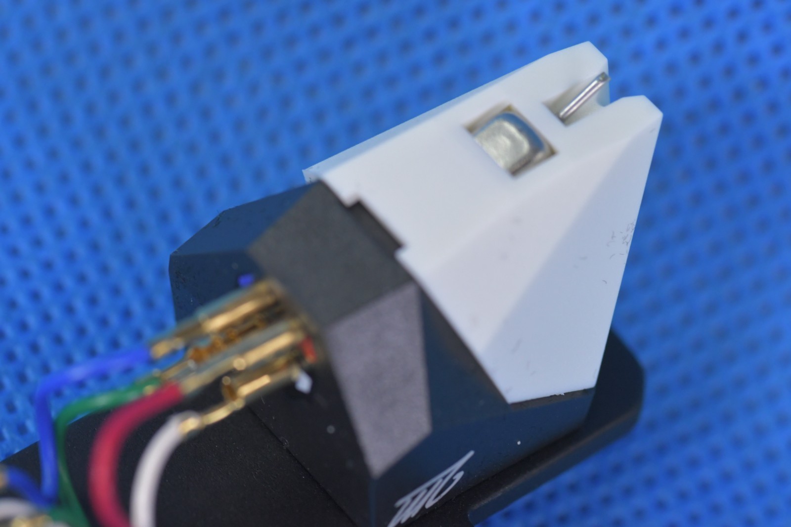 Ortofon 2M Mono Premounted Pickup Mounted on SH-4 Black Headshell