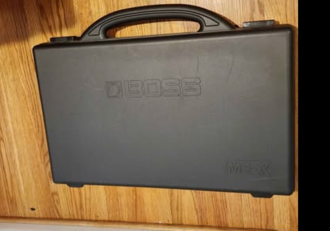 BOSS ME-X Digital Multi-Effects Pedal for Electric Guitar