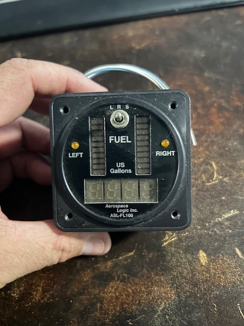 FL-100-R Aerospace Logic Dual Fuel Level indicator
