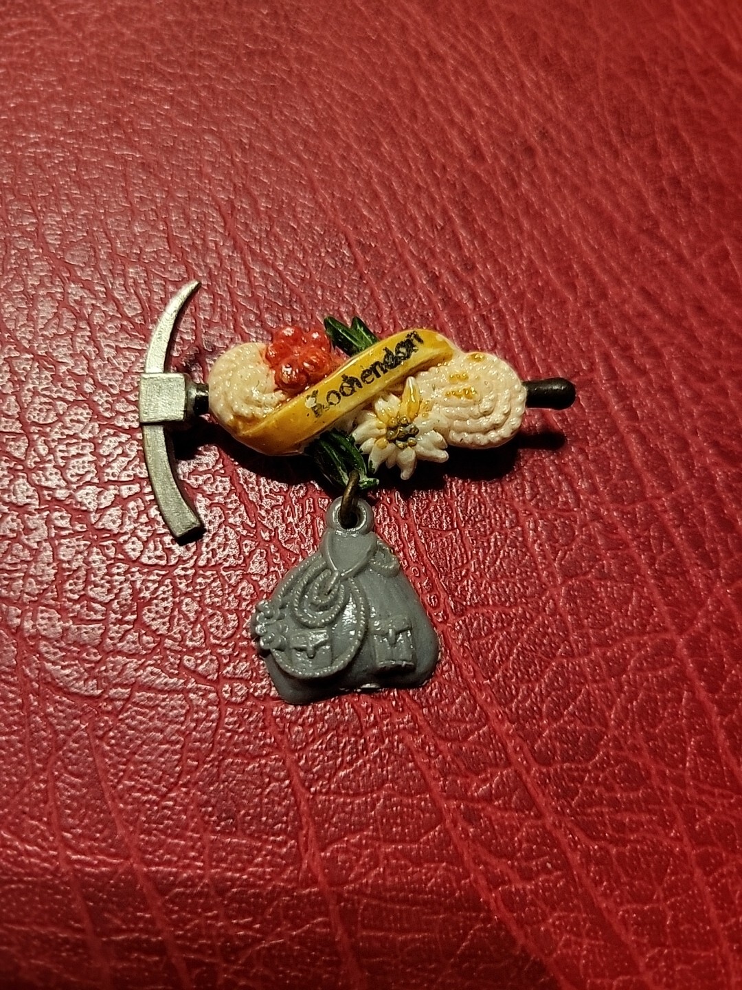 Pin Hatpin Hiking Pin Brooch Cooking Village