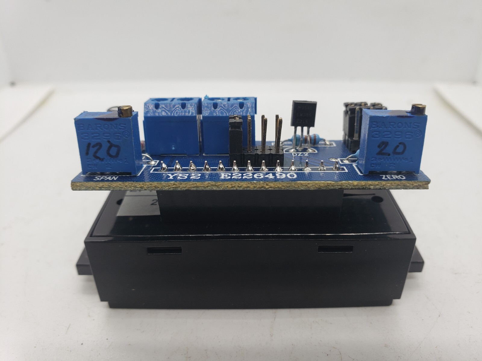 KNS LPI-3EANW LCD DISPLAY 4-20MA NIB