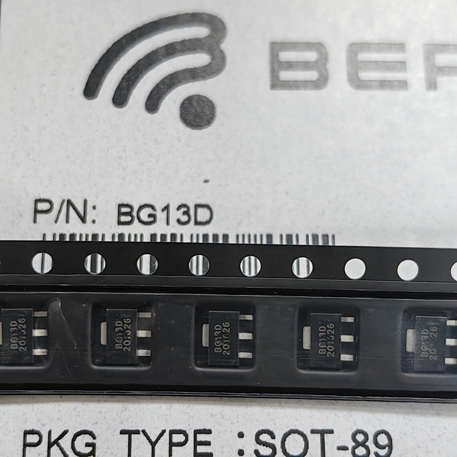 5PCS BG13D SOT89 5-4000 MHz Cascadeable InGaP HBT Gain Block