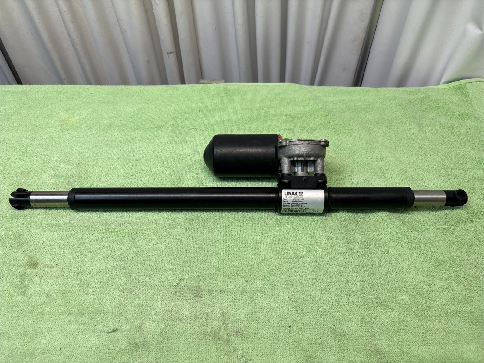 Linak LA30.1L-63,5-24 Actuator Max push 4000N IP51  24 V