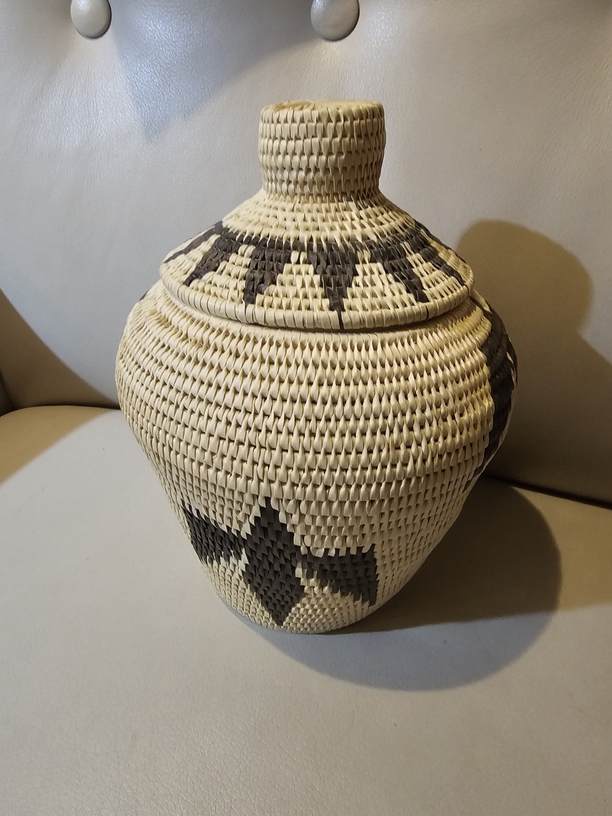 Basket With Lid Handwoven 9"×6"