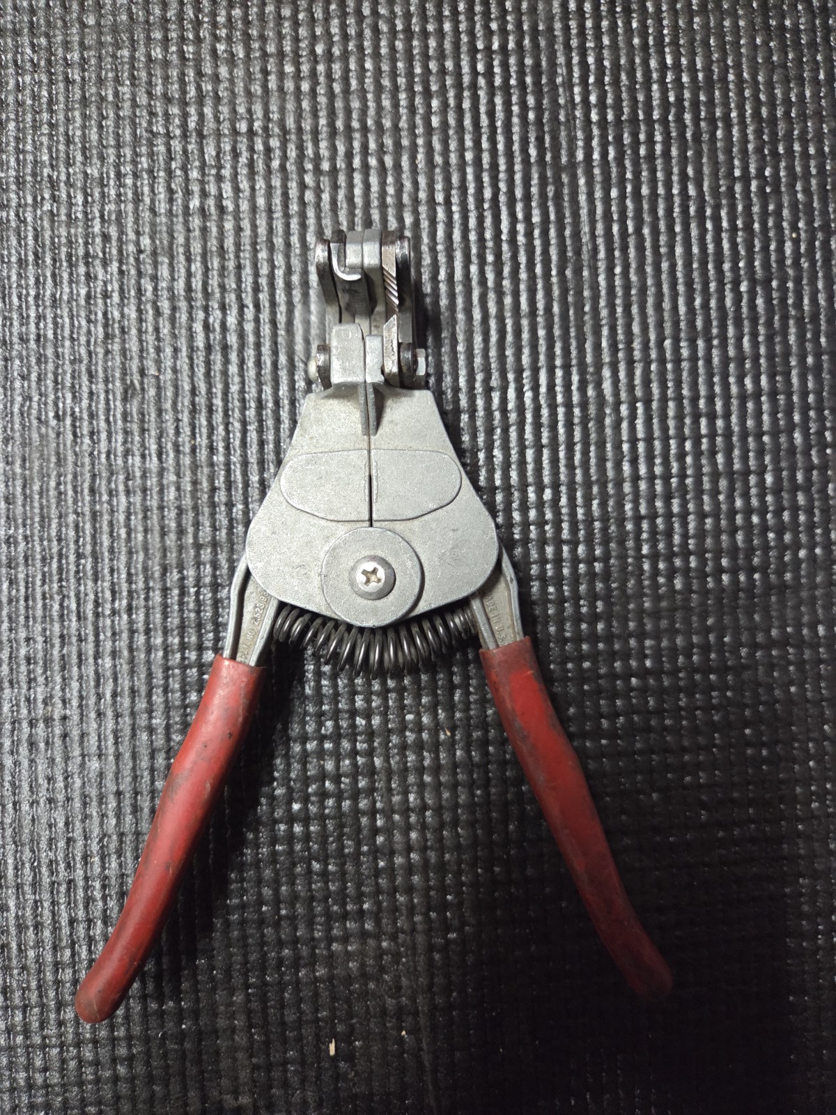 Blue Point By SnapOn Tools Stripmaster Automatic Wire Strippers 10-22 AWG PWC-27