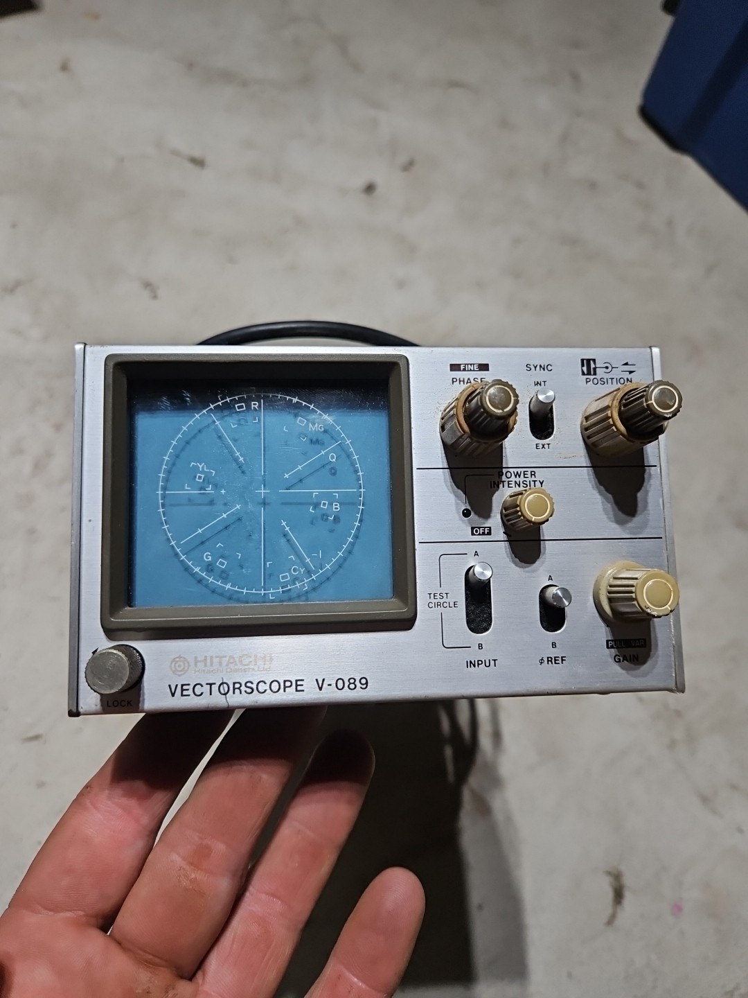 HITACHI Vectorscope V-089 Vintage Scope Test Equipment