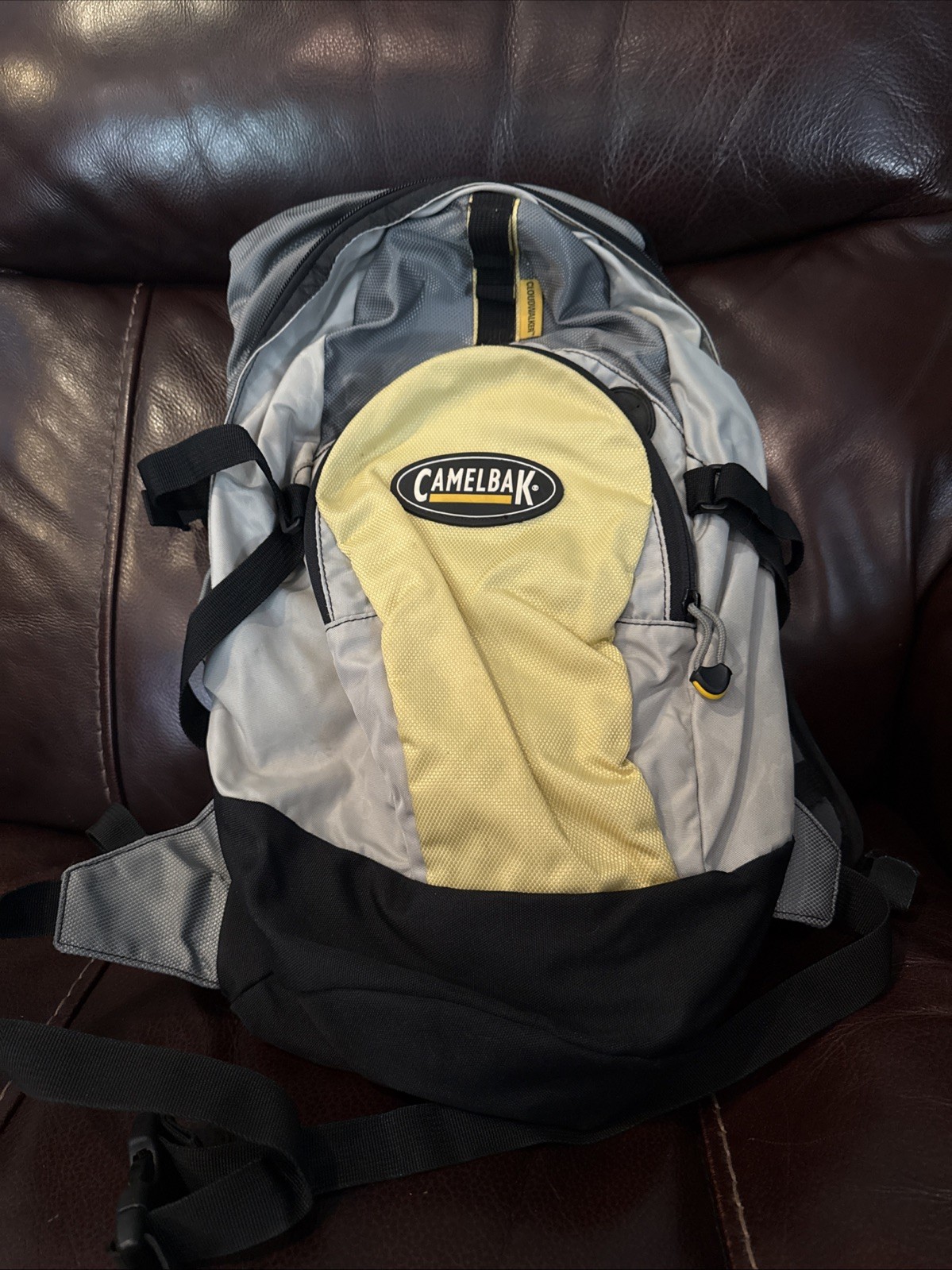 Camelbak Hydration Backpack with Bladder. Small. Grey and Yellow. Excellent