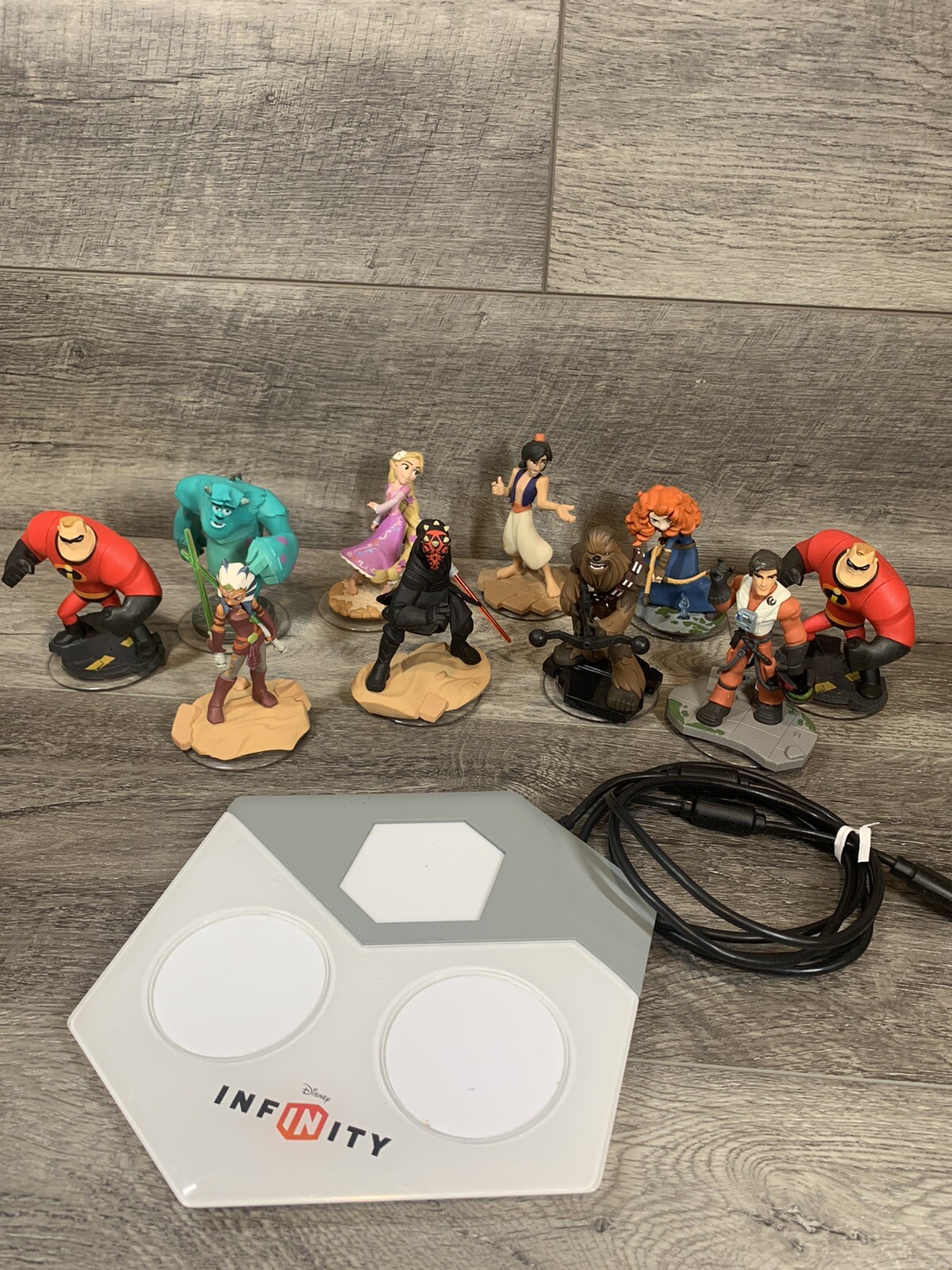 Disney Infinity Characters Figures 2.0 3.0 Lot Of 10 w/ Portal Pixar Star Wars