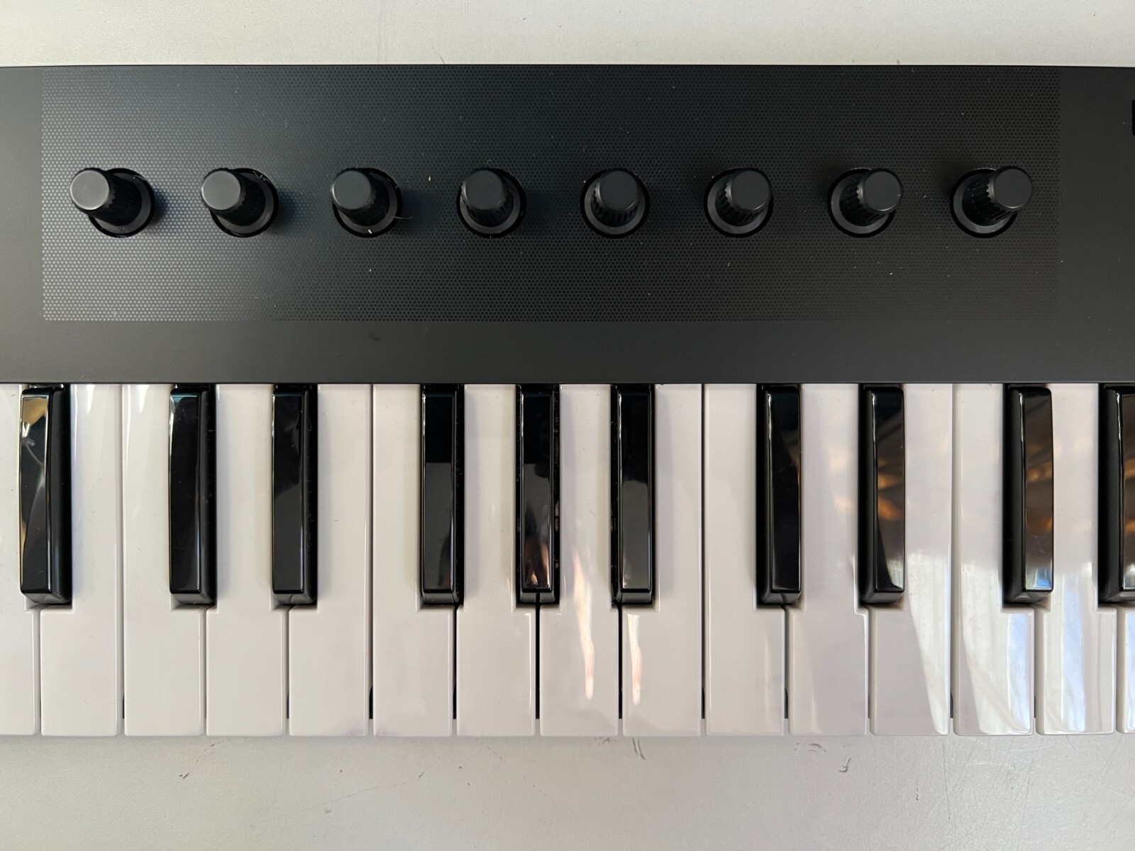 Native Instruments Komplete Kontrol M32 Controller Keyboard + Analog Cases Pulse