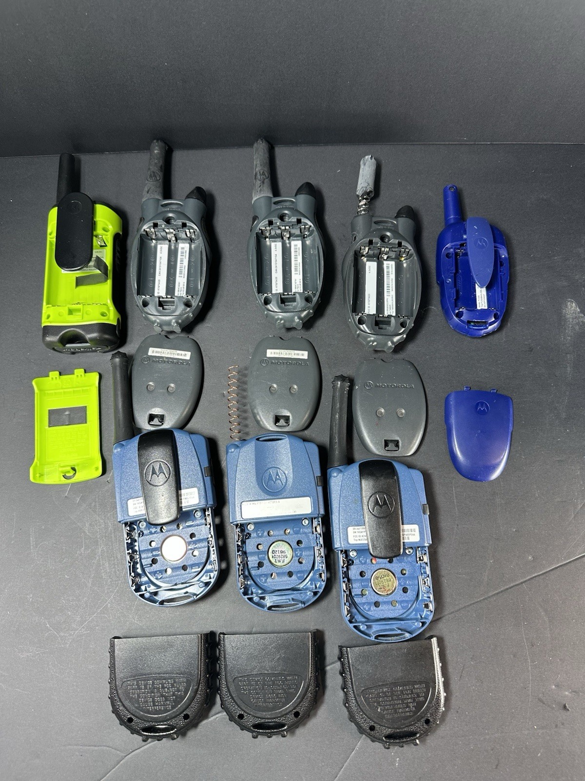 LOT-8 Motorola Talkabout WORKING