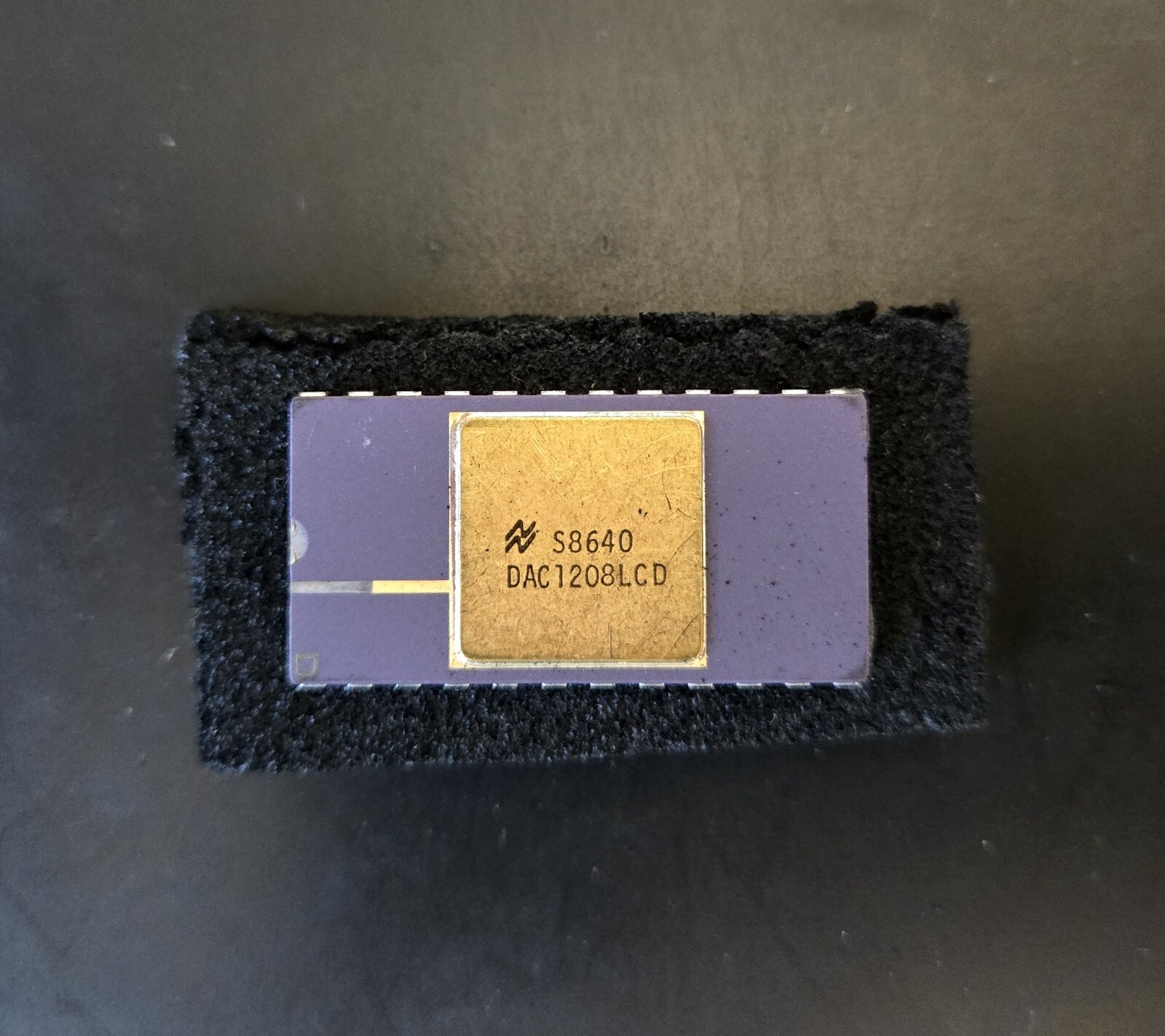 National DAC1208LCD GOLD 12-Bit uP-Compatible Double-Buffered DAC ~ NEW ~