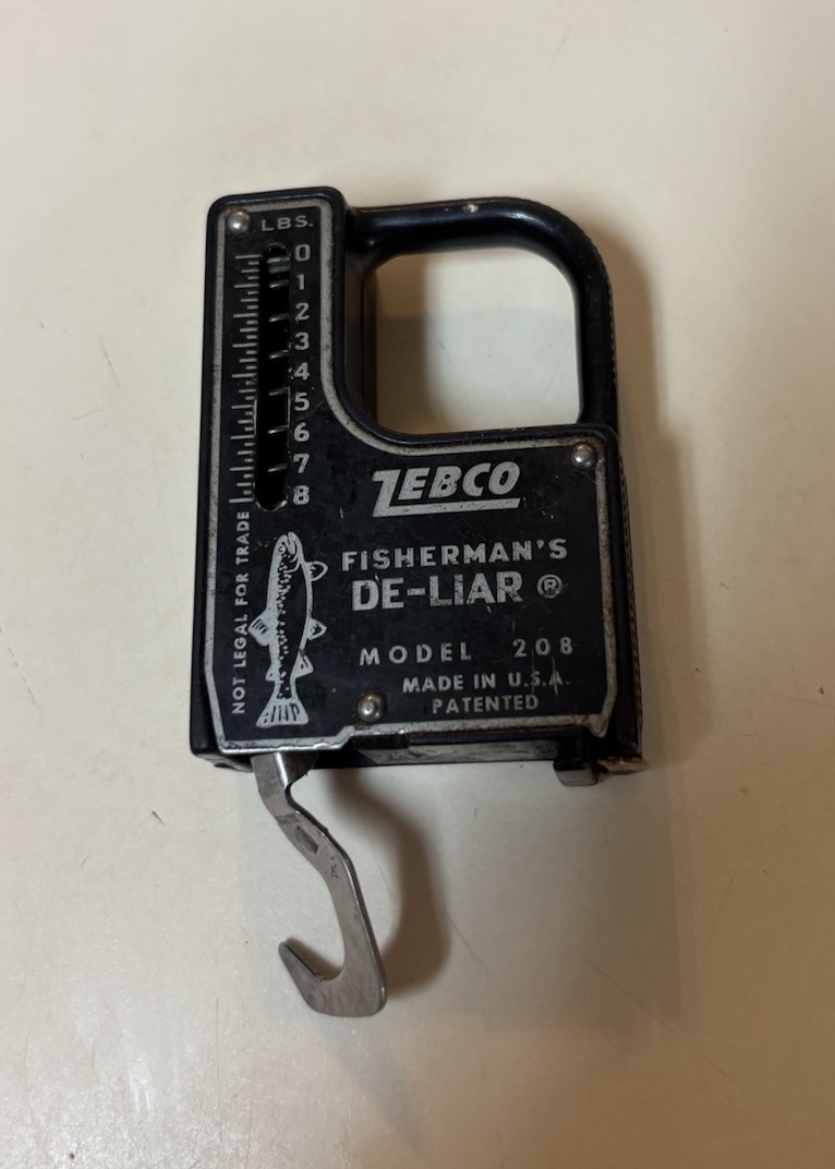 Vintage Zebco Fisherman's De-Liar Model 208 Tape Measure Weight Scale USA