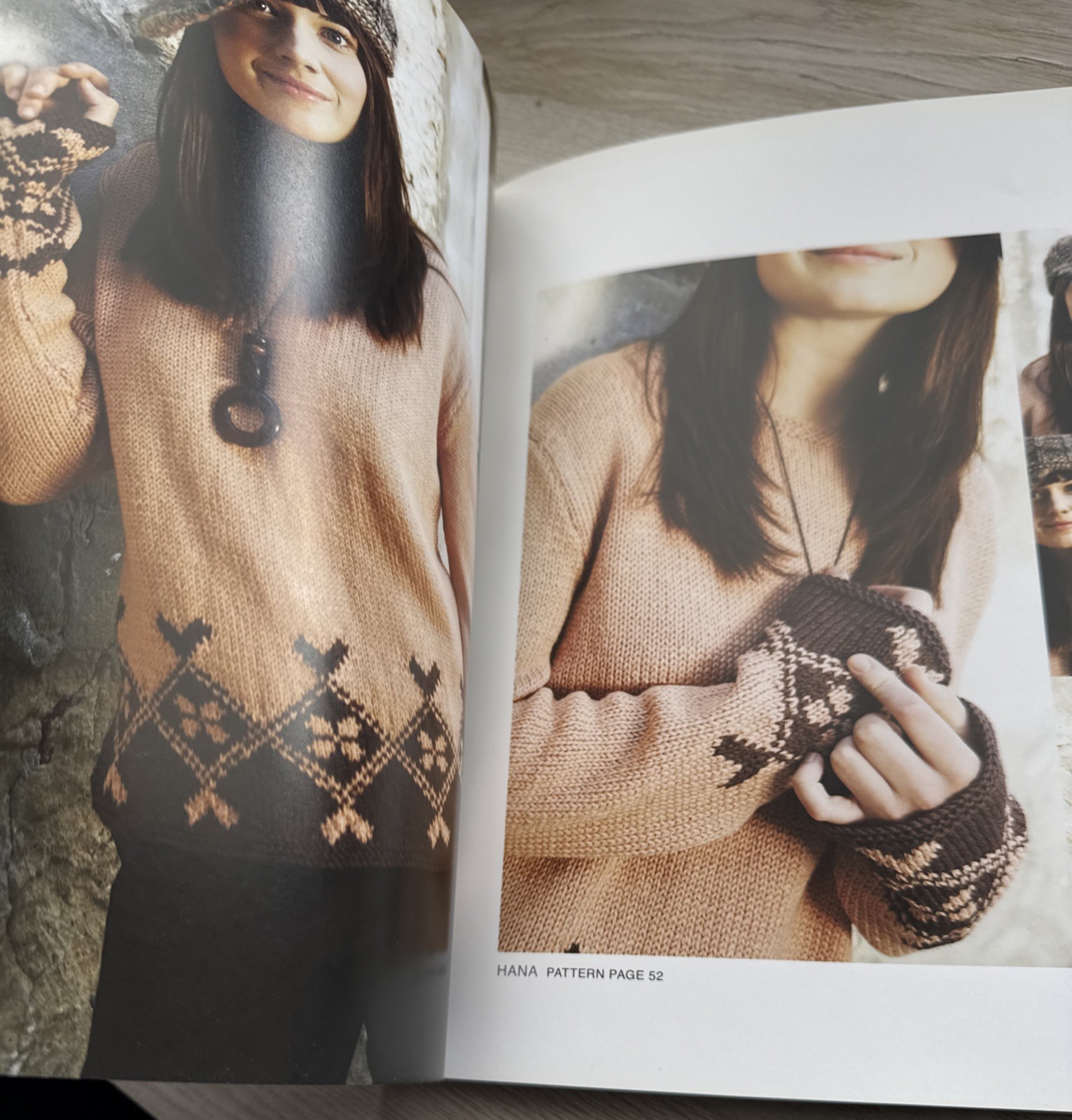 Ella Rae - Book 9 Hand Knitting