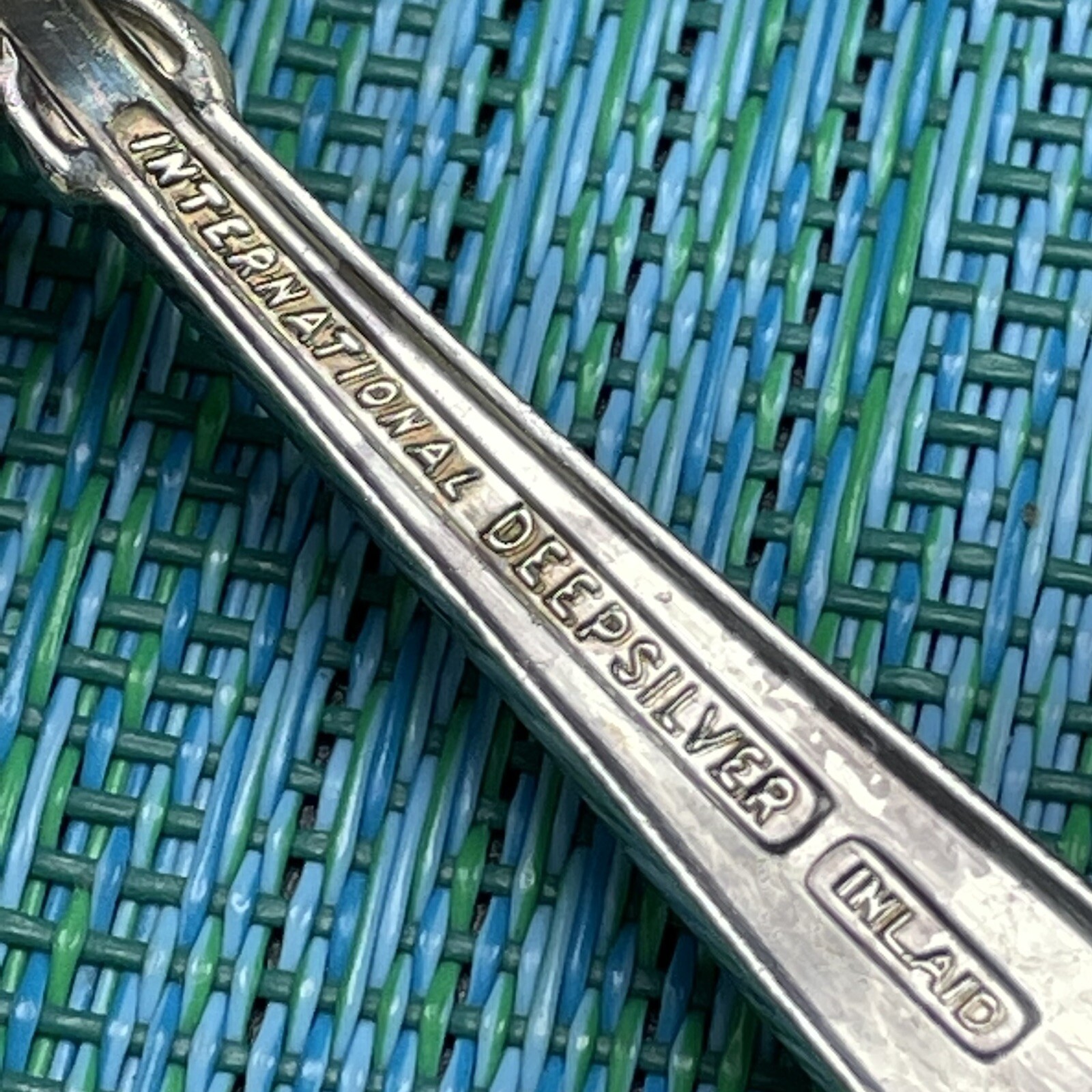 2 International Deep Silver WAKEFIELD Silverplate DINNER FORKS Silverware
