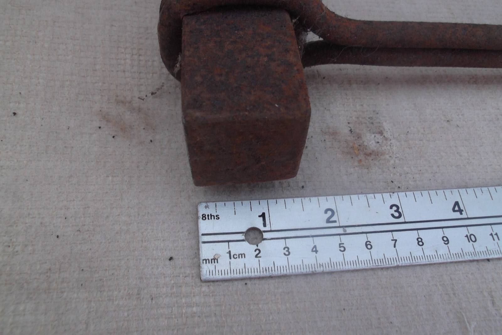 VINTAGE BLACKSMITHS, METALWORKING TOOL - Approx. 4lbs.