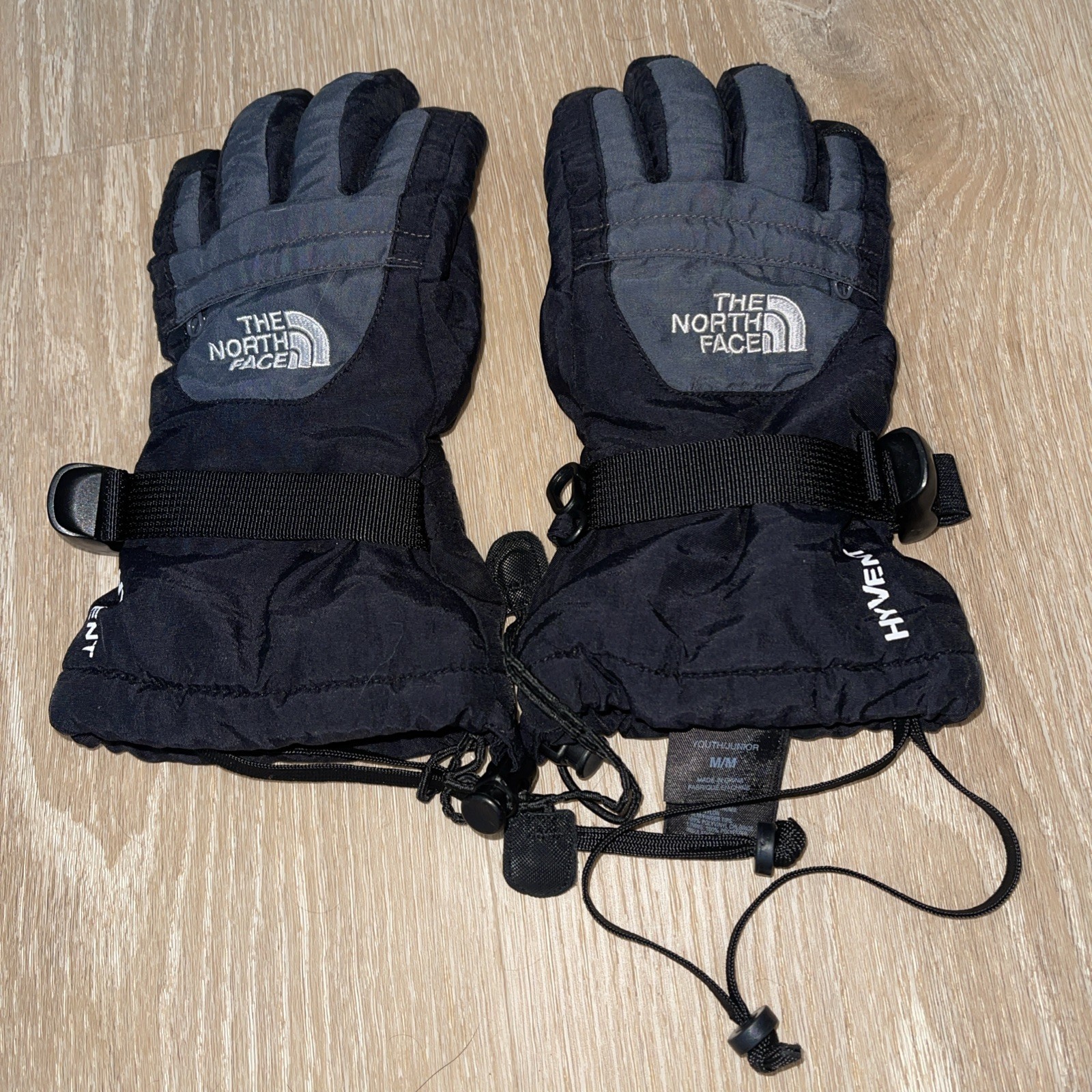 North Face Hyvent Ski Gloves Youth Medium Black Adjustable Cuff Snow Outdoor
