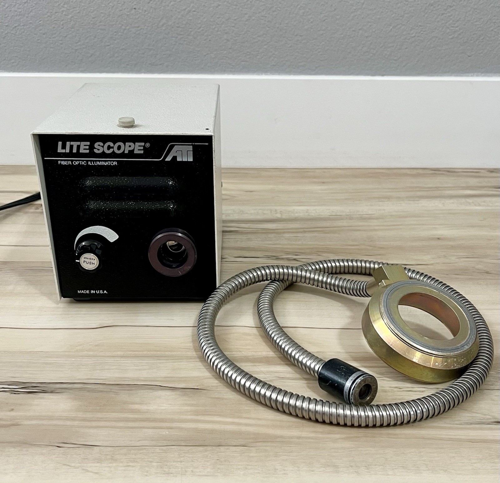 ATI Light Scope Fiber Optic Illuminator Light Source W/ Ring Light - Working