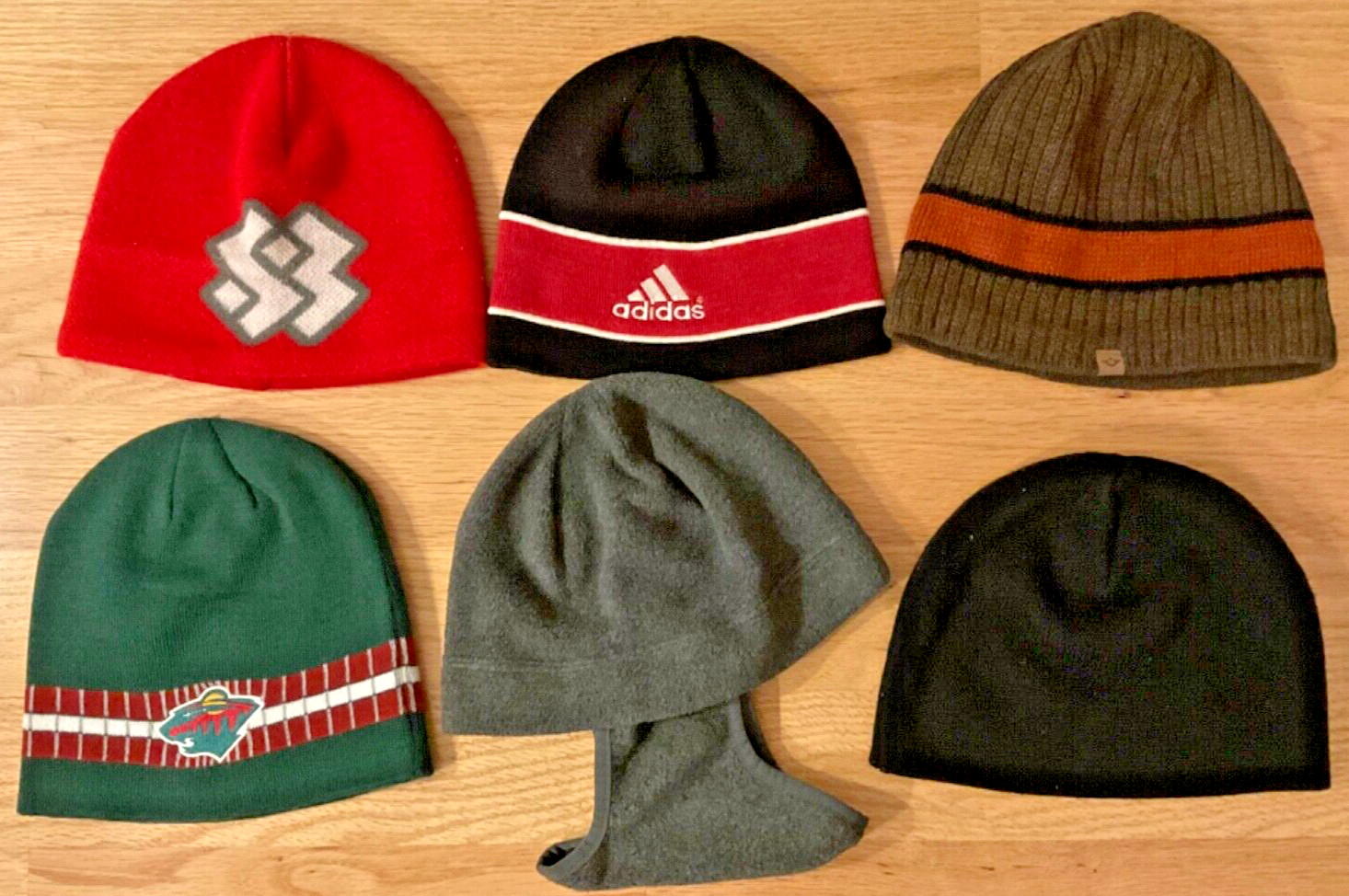Lot Of 6 Winter Knit Hats (3 New, 3 Pre-Owned) Unisex Adult One Size Fits All