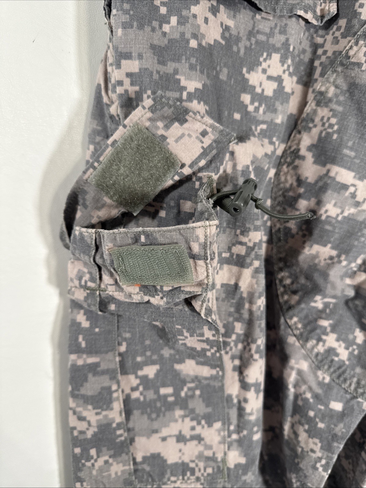 US Army Combat Uniform Trousers Digital Camo Pants Size Medium-Reg SPM100-05-D-