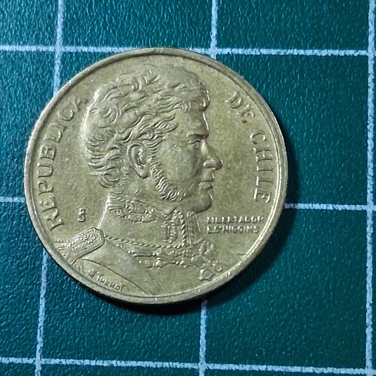 1999 Chile “S” Marked Bernardo O'Higgins 10 Pesos Currency Coin