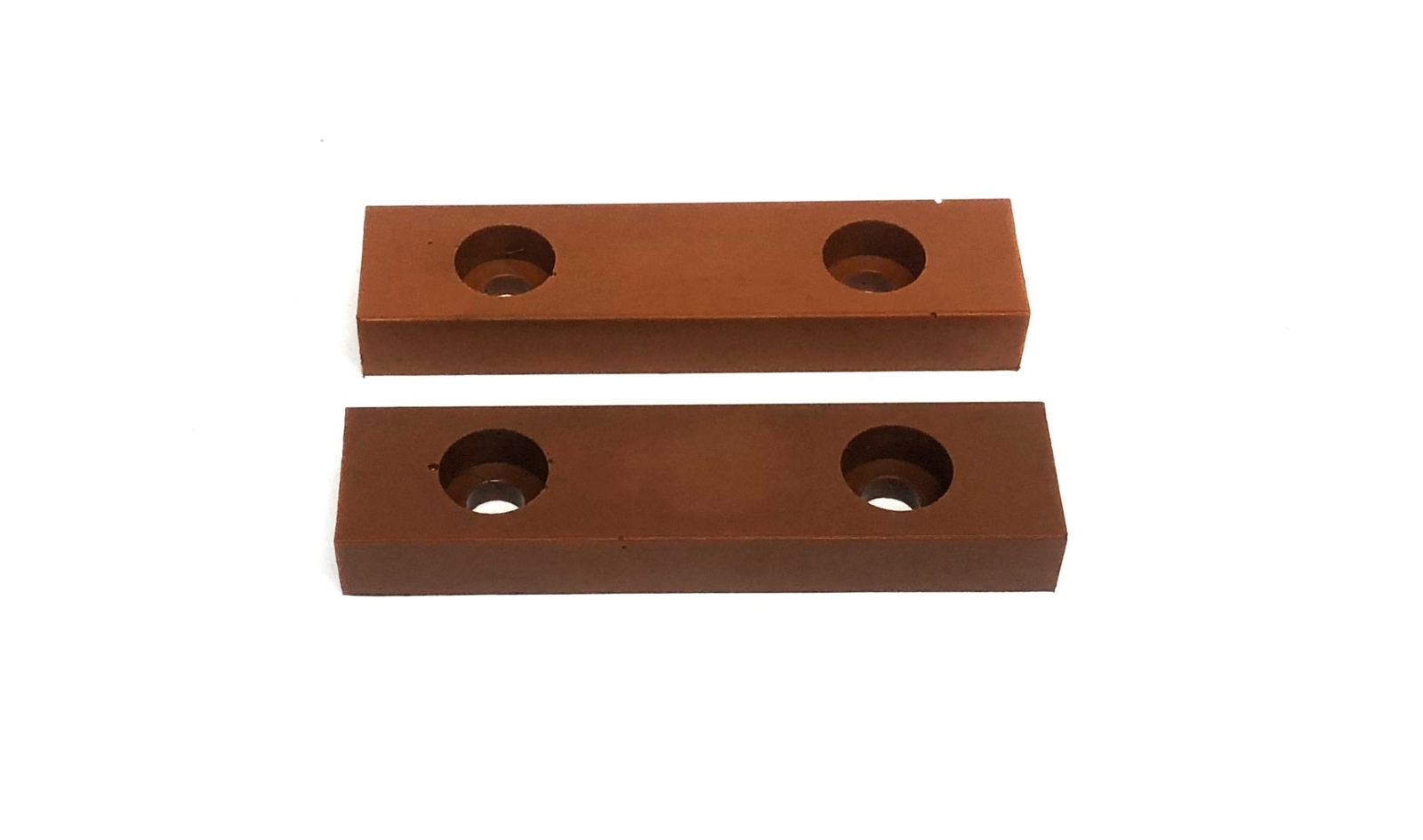 Raymond Set Of 2 Bumper 820-001-656 NOS