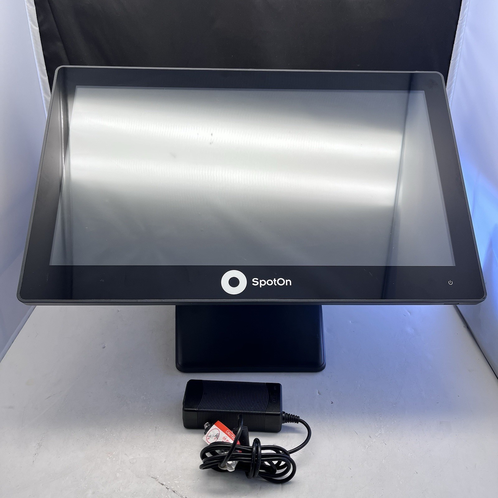 SpotOn Apexa GW 19" Point Of Sale System Terminal Tested With AC Adapter