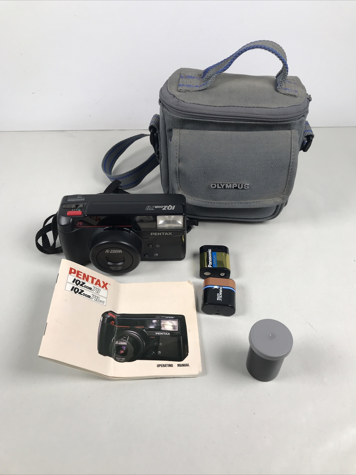 Pentax IQZoom 70 Date Macro 35mm Point & Shoot Film Camera 35-70mm Lens Case