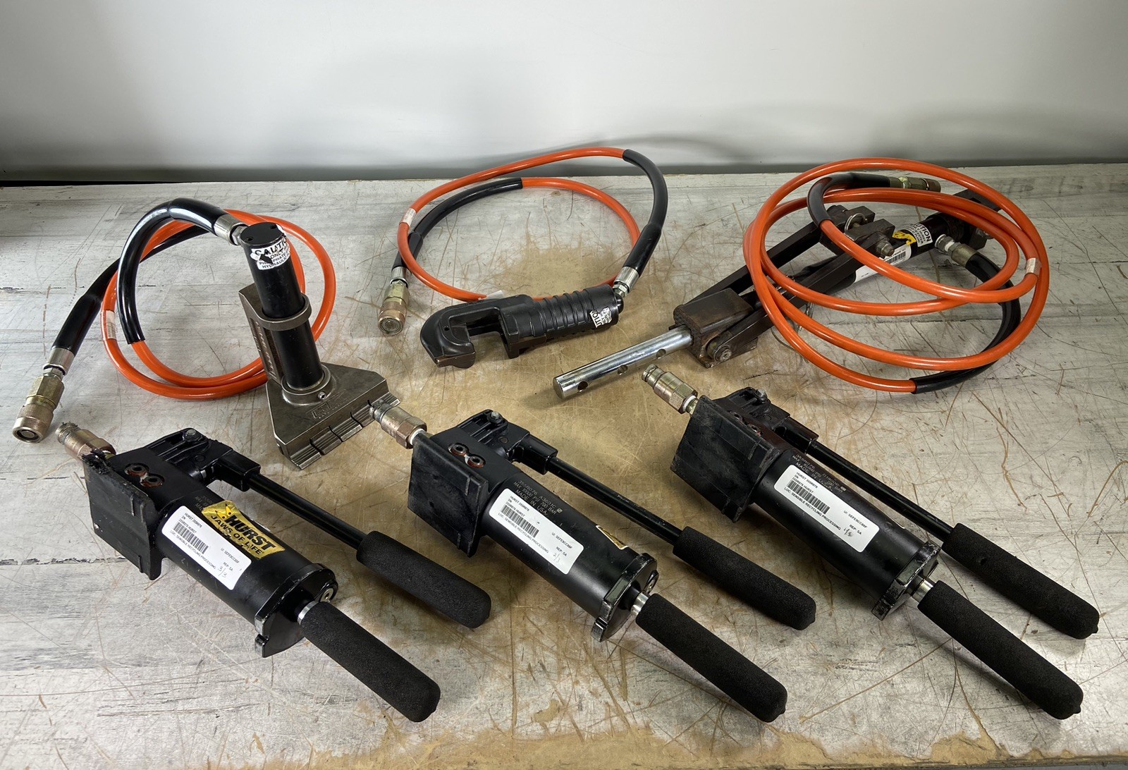 HURST JAWS OF LIFE HAND PUMPS, RABBIT TOOLS, & MINI CUTTER W/ CASE - (UNTESTED)
