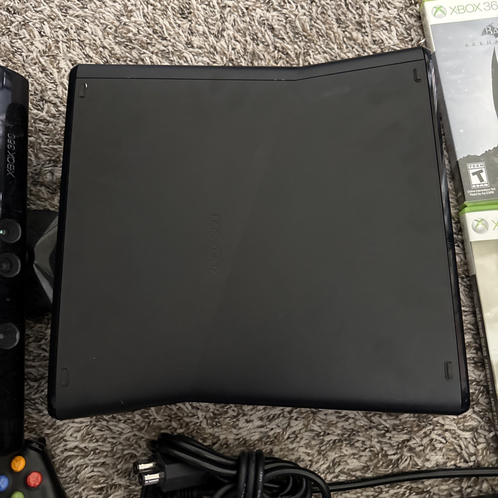 XBox 360 Slim Bundle 120GB, 6 Games, Power Cable, 2 Controllers, Kinect TESTED