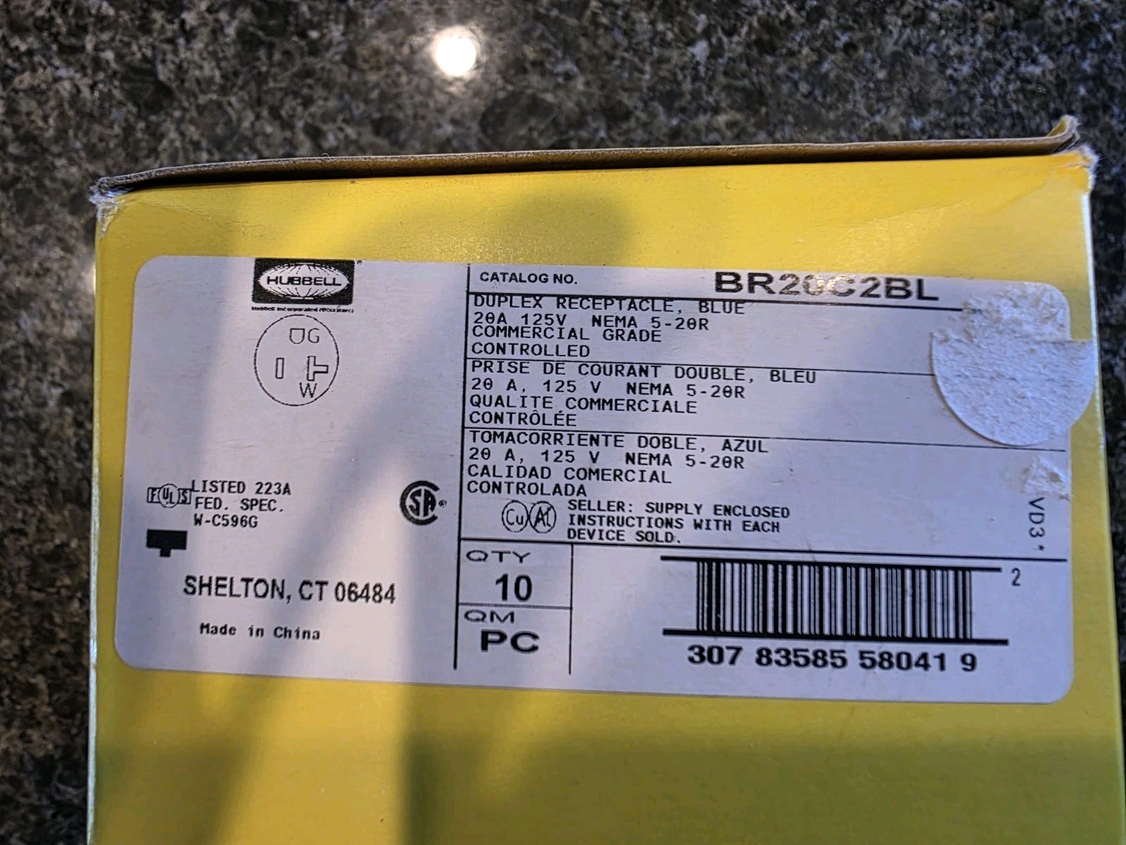 HUBBEL BR20C2BL DUPLEX RECEPTACLES