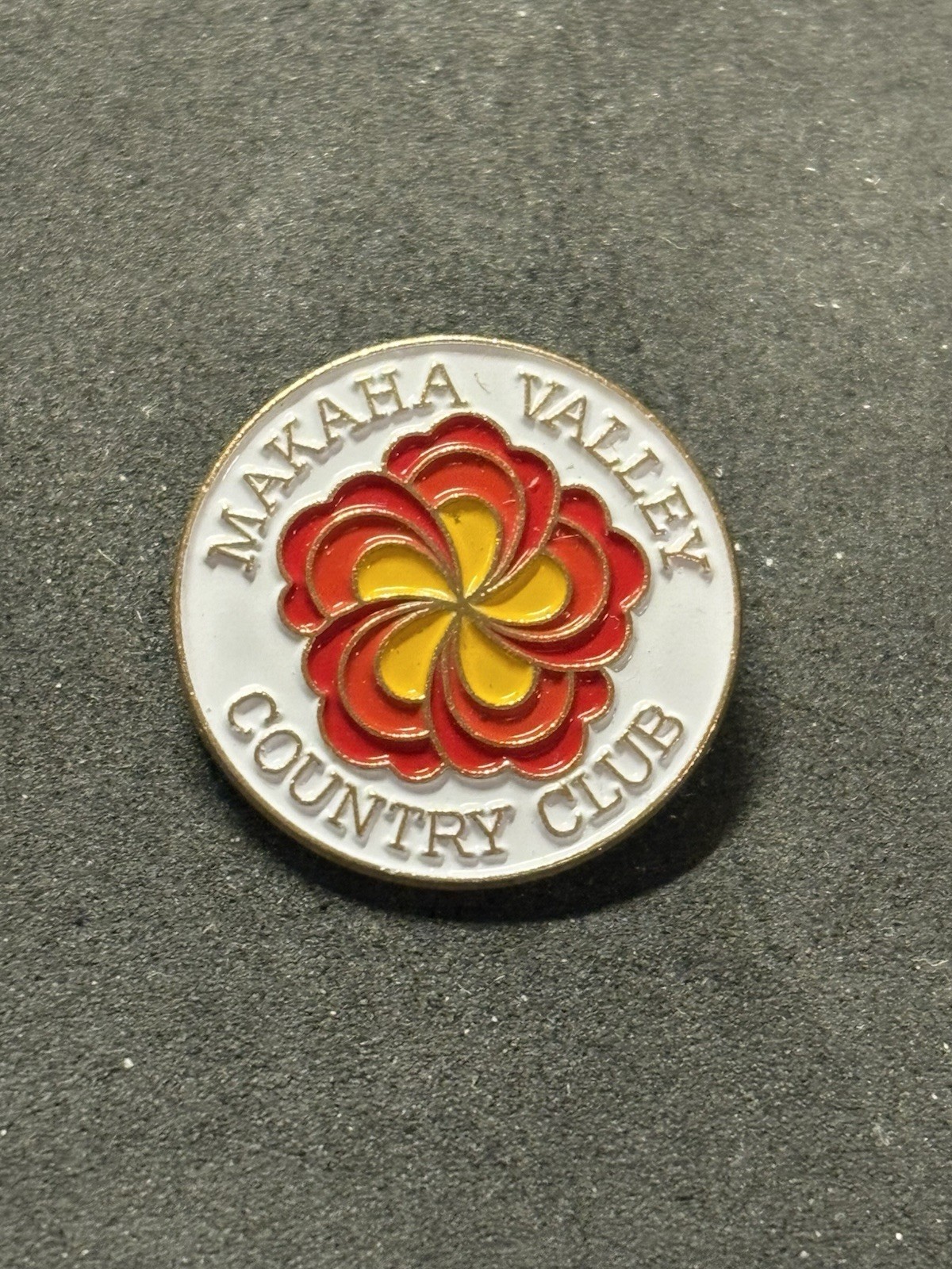Rare Makaha Valley Country Club 3/4" Brass Stem Golf Marker - Waianae, Hawaii