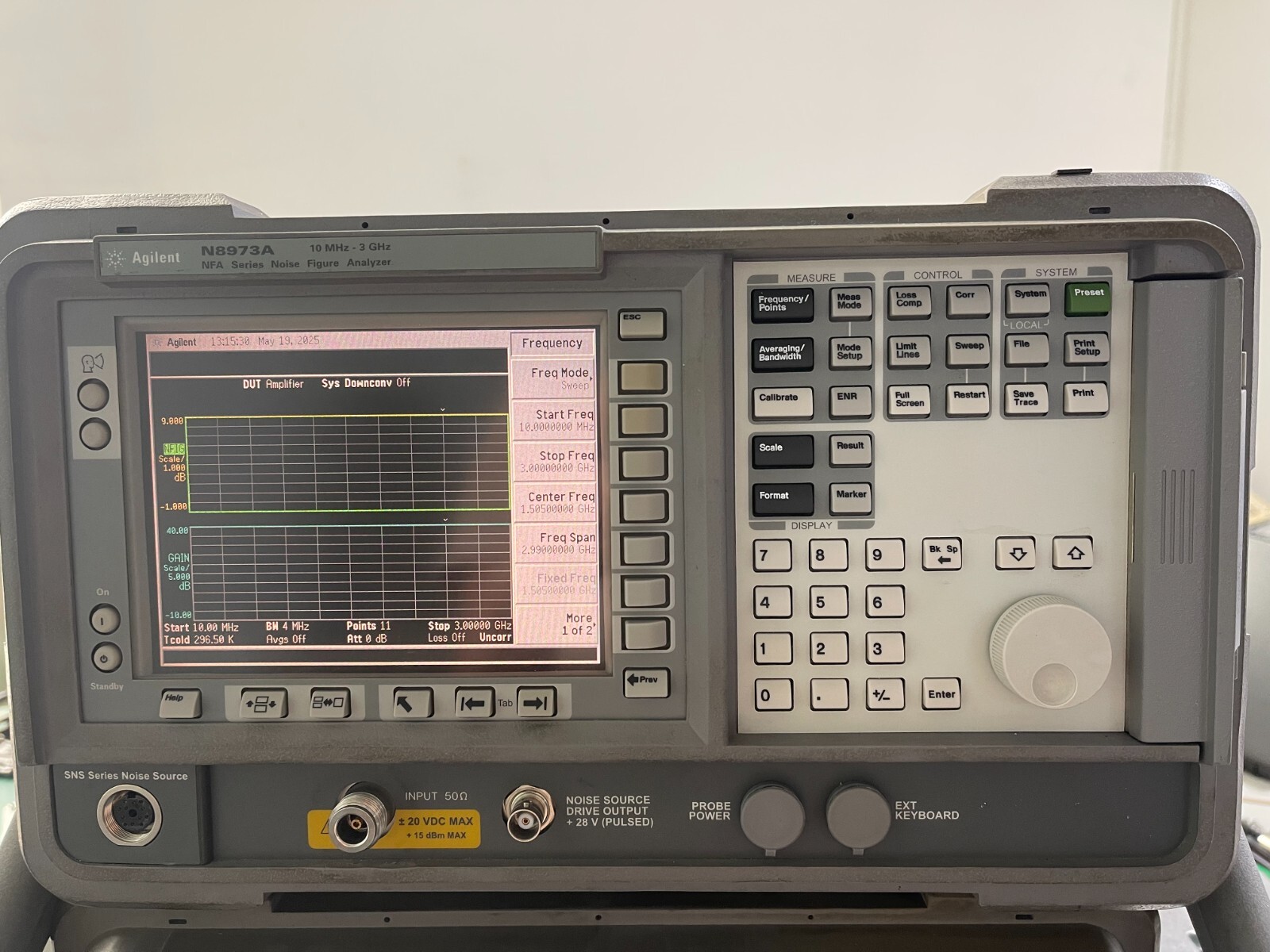 Agilent N8973A 10 MHz - 3 GHz Noise Figure Analyzer _ 1721