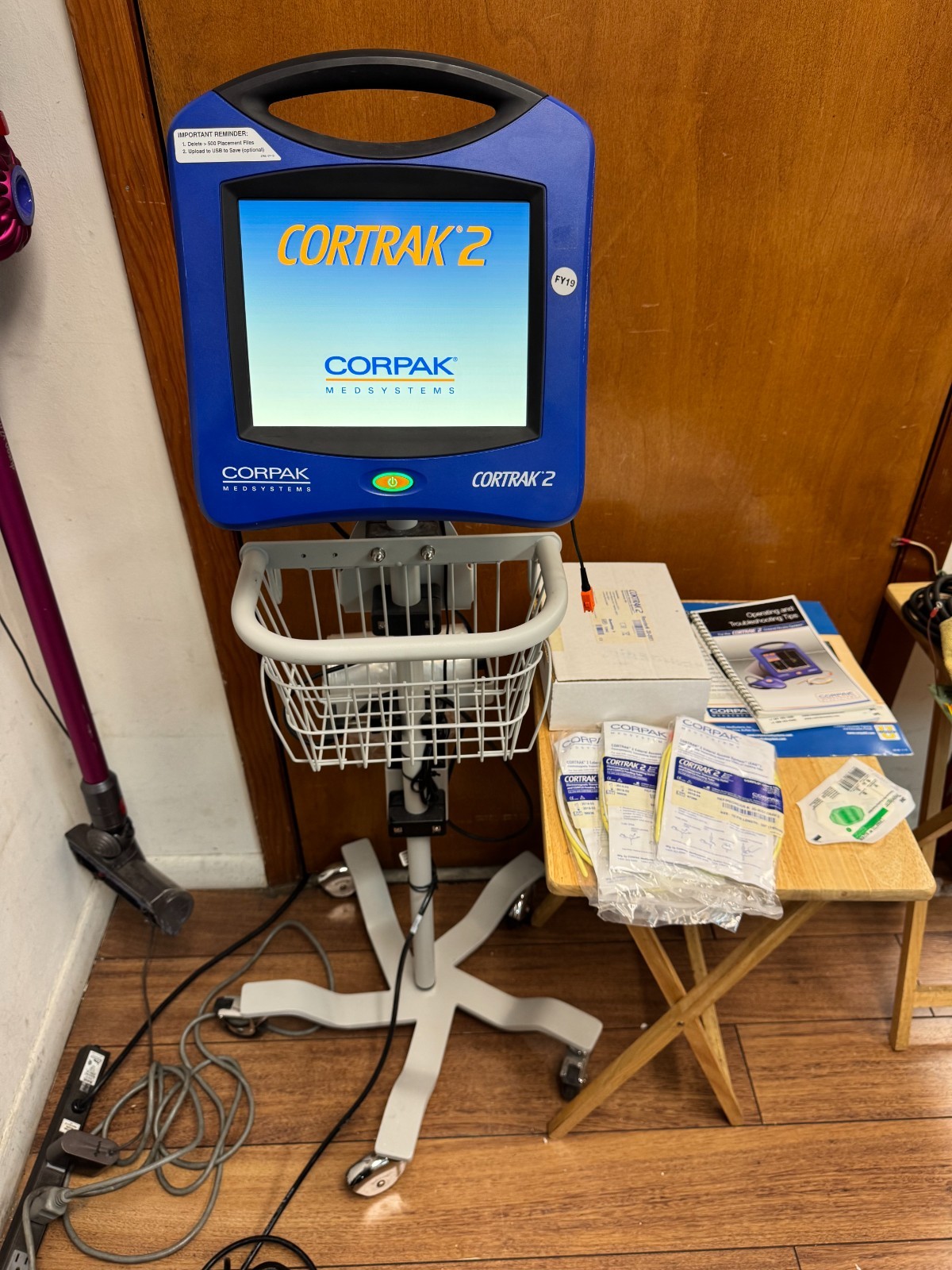 Corpak Cortrak 2 REF 3700 Tube Placement System w/ PSU, Cart & Receiver (F697)