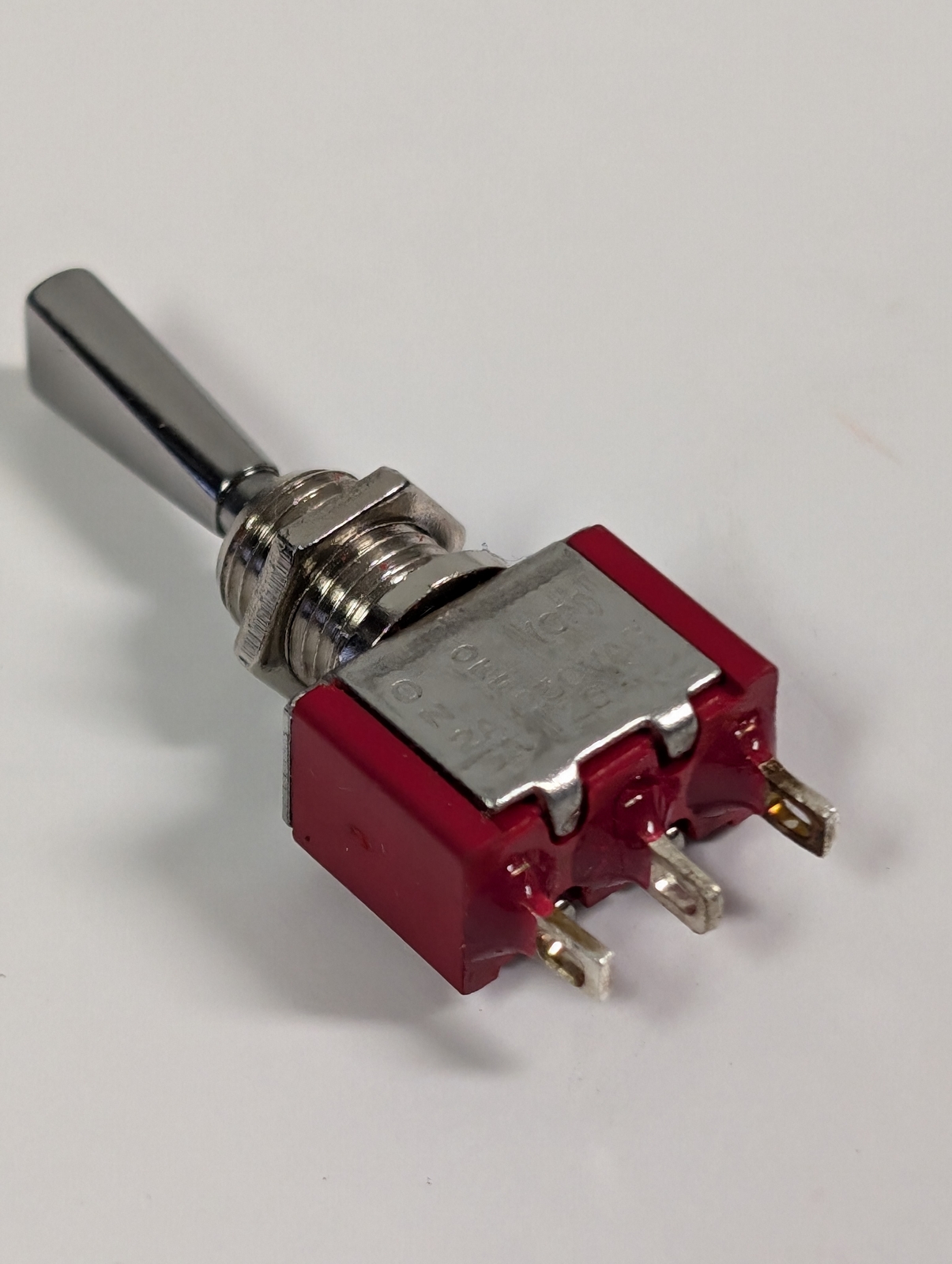 MINIATURE SPDT TOGGLE SWITCH (On-Center Off-Momentary-On)