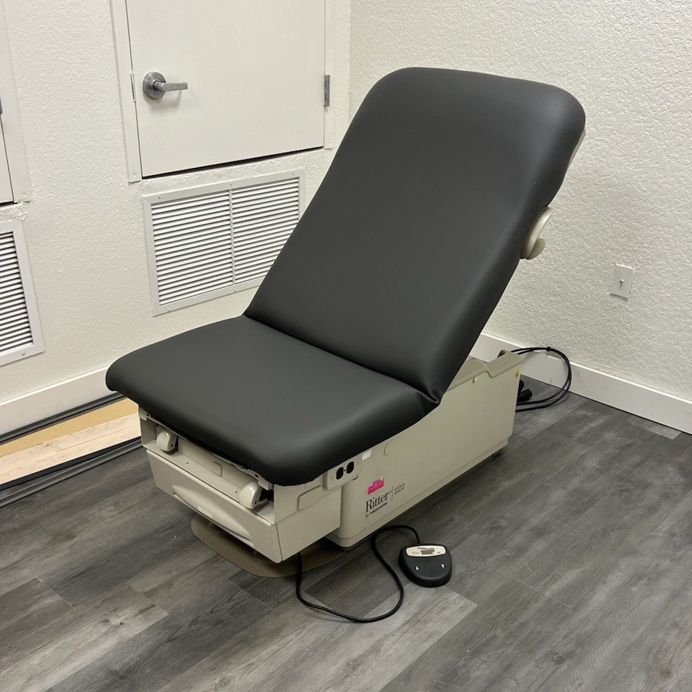 Ritter 222 power exam table