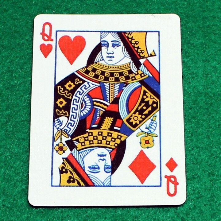 Queen of Diamonds / Hearts - Half Diagonal, Bicycle Printed Gaff Card, Blue