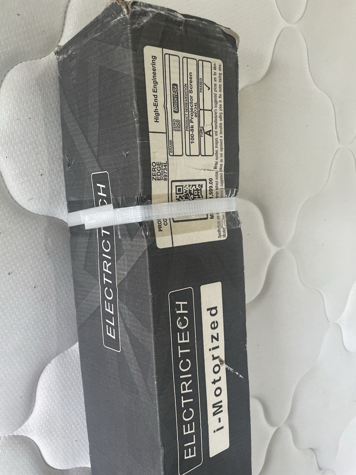 UHDTV Projection Screen 89734L