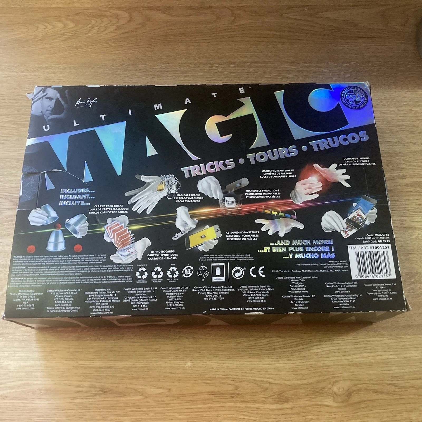 Marvins Ultimate Magic - 400 Tricks & Illusions Magic Set (Marvin's Magic)