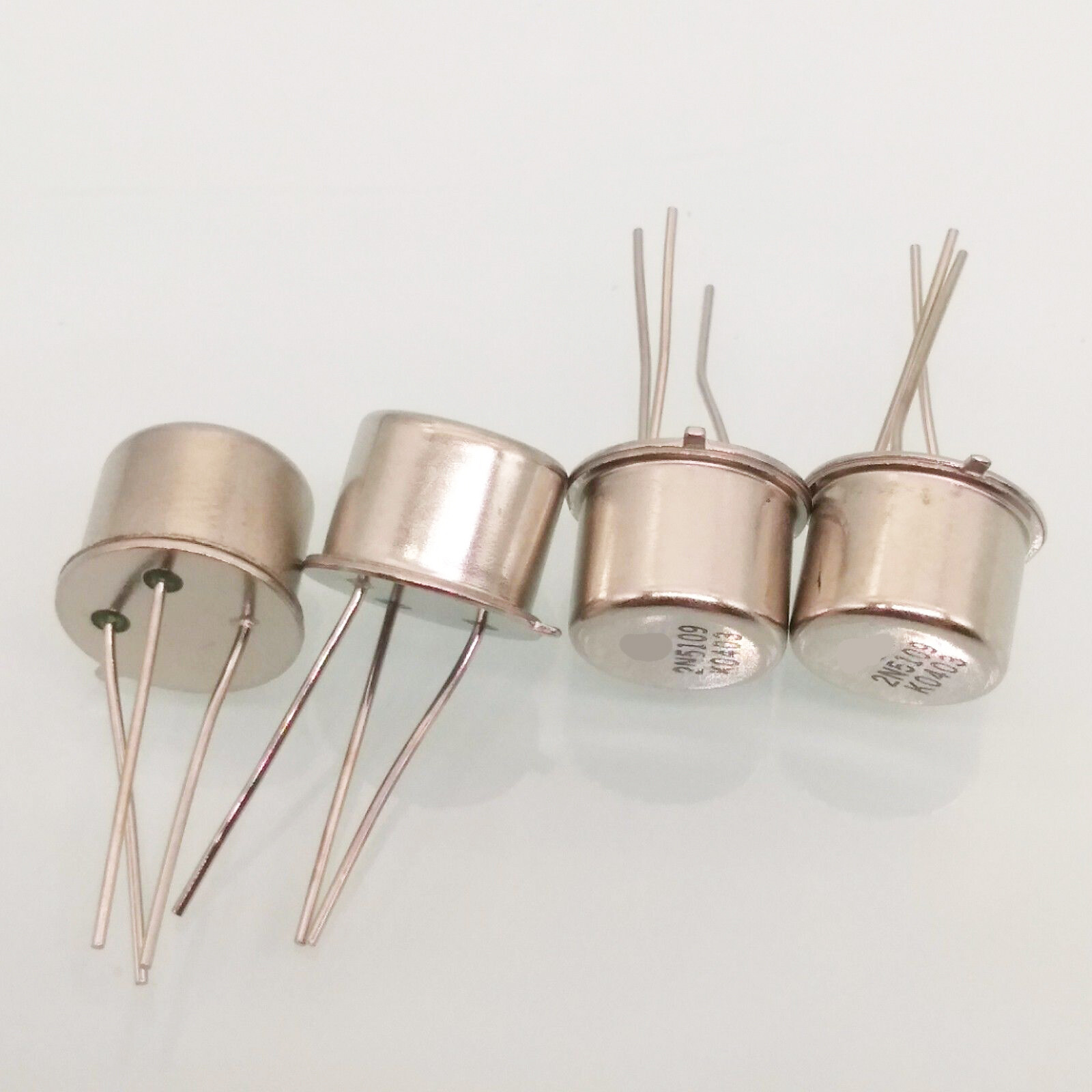 4pcs 2N5109 TO-39 RF/VHF/UHF Transistors