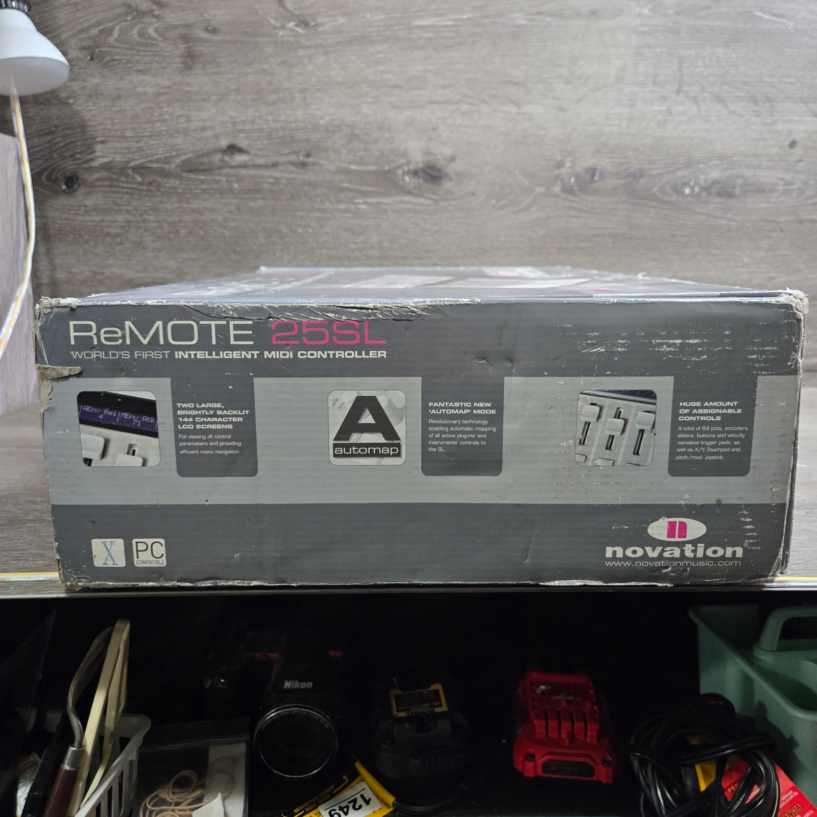 Novation ReMote 25SL World's First Intelligent MIDI Controller Open Box Tested